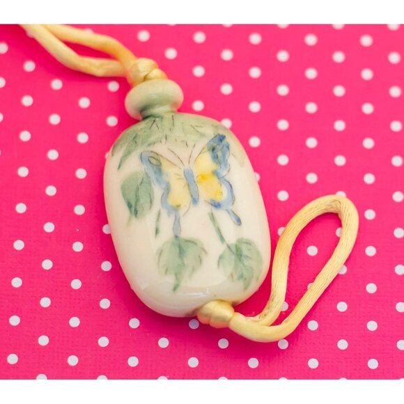 Vintage Butterfly Jar Necklace by Avon 20 inch - P6 - Picture 1 of 3